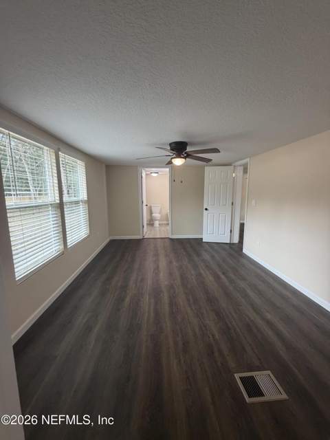 6095 Taylor Road, Jacksonville FL - photo 16 of 32