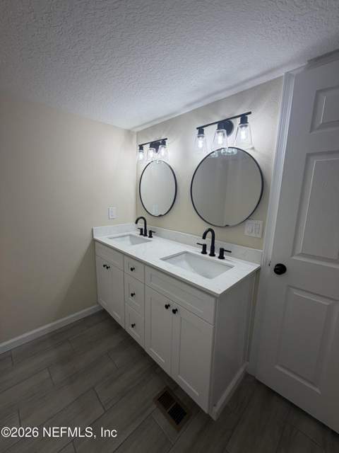 6095 Taylor Road, Jacksonville FL - photo 10 of 32