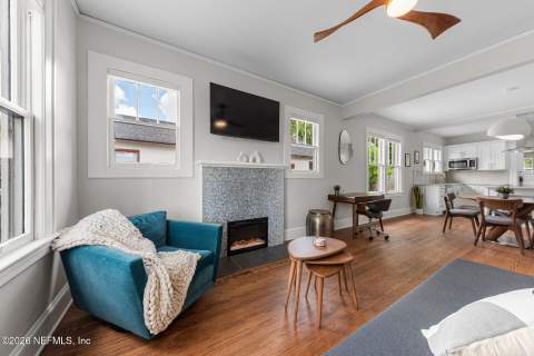 945 Wolfe Street, Jacksonville FL - photo 7 of 23