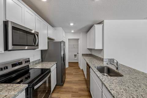 7680 Recon Drive, Jacksonville FL - photo 10 of 37