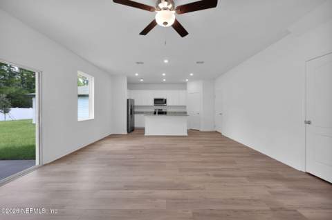 7708 Recon Drive, Jacksonville FL - photo 14 of 42