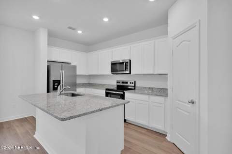 7708 Recon Drive, Jacksonville FL - photo 16 of 42