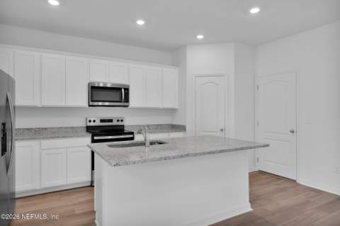 7708 Recon Drive, Jacksonville FL - photo 17 of 42