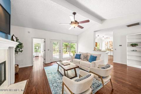 2388 Covington Creek Drive, Jacksonville FL - photo 14 of 43