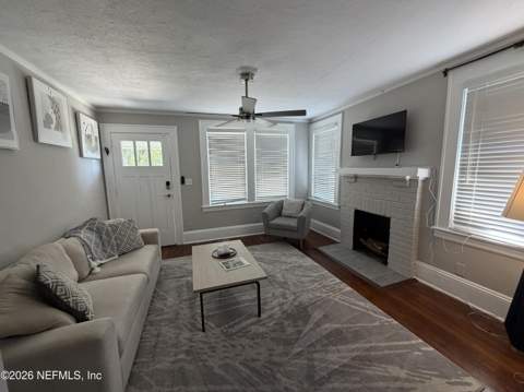 1444 Wolfe Street, Jacksonville FL - photo 6 of 24
