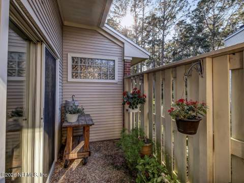4570 Middleton Park Circle, Jacksonville FL - photo 20 of 52