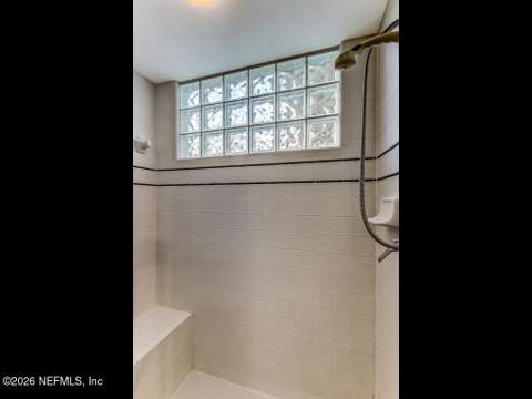 4570 Middleton Park Circle, Jacksonville FL - photo 18 of 52