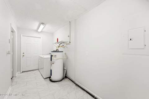 6952 Huntington Woods Circle, Jacksonville FL - photo 14 of 26