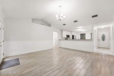 6952 Huntington Woods Circle, Jacksonville FL - photo 13 of 26