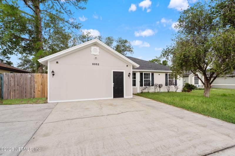 4 bedroom Single Family Residence at 6952 Huntington Woods Circle, Huntington Woods, Jacksonville — photo 3