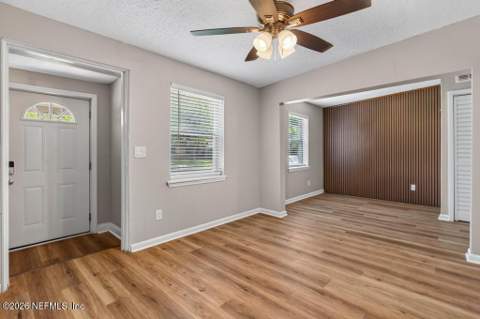 4117 Santee Road, Jacksonville FL - photo 8 of 32