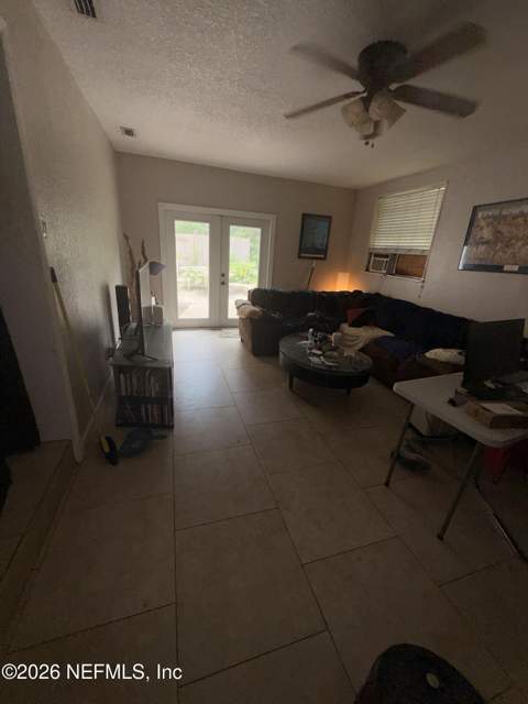 7952 Delaroche Drive, Jacksonville FL - photo 16 of 19