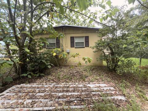 7952 Delaroche Drive, Jacksonville FL - photo 6 of 19