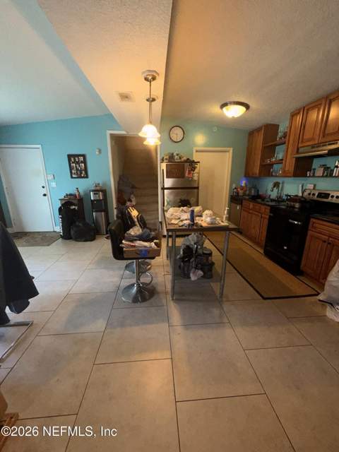 7952 Delaroche Drive, Jacksonville FL - photo 10 of 19