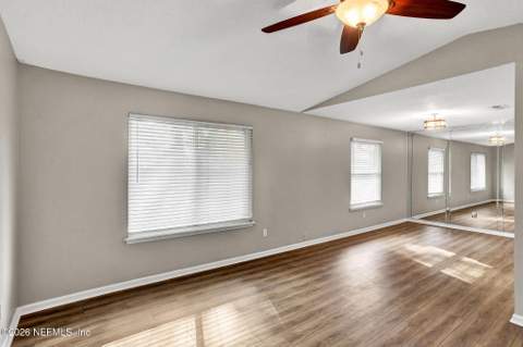 2923 Safeshelter Drive, Jacksonville FL - photo 16 of 41