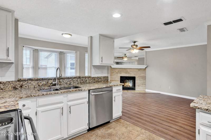 3 bedroom Single Family Residence at 2923 Safeshelter Drive, Cobblestone, Jacksonville — photo 5