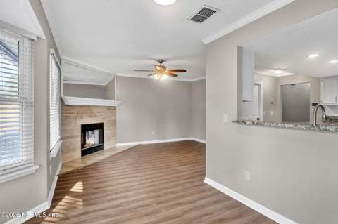 2923 Safeshelter Drive, Jacksonville FL - photo 7 of 41