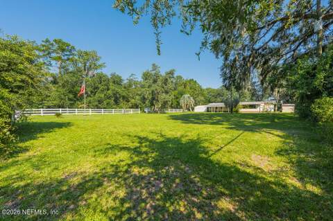 5751 Gilchrist Road, Jacksonville FL - photo 12 of 40
