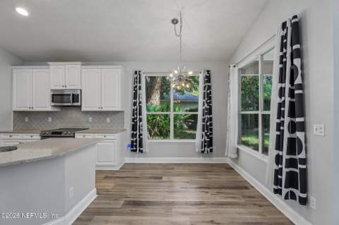 4531 Hanover Park Drive, Jacksonville FL - photo 12 of 37