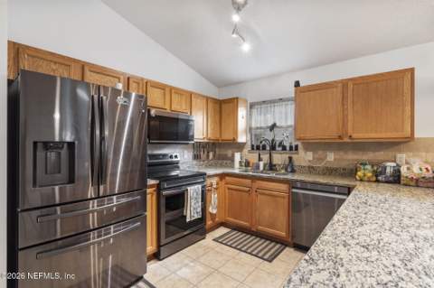7111 Zona Avenue, Jacksonville FL - photo 8 of 26