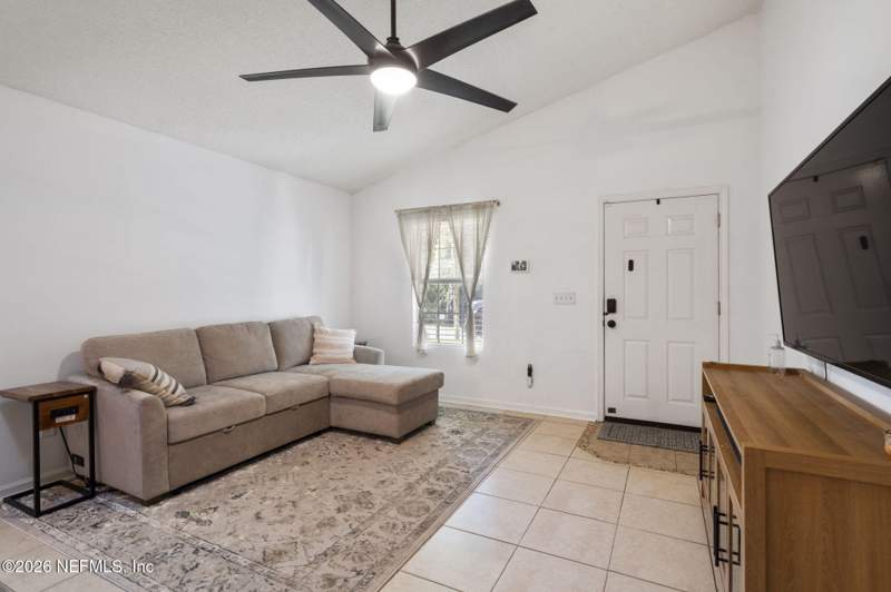 3 bedroom Single Family Residence at 7111 Zona Avenue, Oakwood Villa Ests, Jacksonville — photo 5