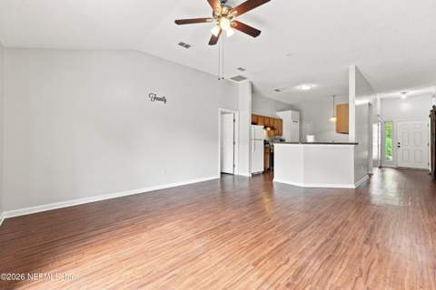 9318 Daniels Mill Drive, Jacksonville FL - photo 8 of 42