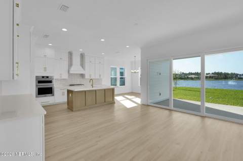 12156 Mariposa Avenue, Jacksonville FL - photo 14 of 38