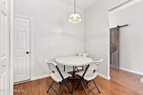 9318 Daniels Mill Drive, Jacksonville FL - photo 14 of 42