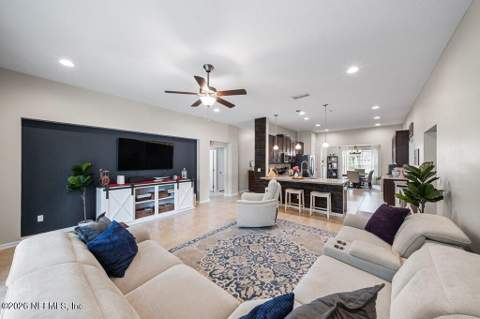 12130 Rouen Cove Drive, Jacksonville FL - photo 12 of 24