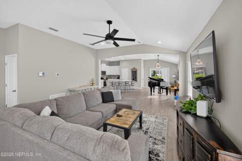 65805 Edgewater Drive, Yulee FL - photo 7 of 45