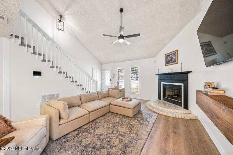 3 bedroom Townhouse at 11588 Fort Caroline Lakes Drive, Fort Caroline Lakes, Jacksonville — photo 4