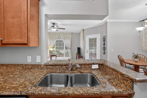 7800 Point Meadows Drive #1521, Jacksonville FL - photo 8 of 24