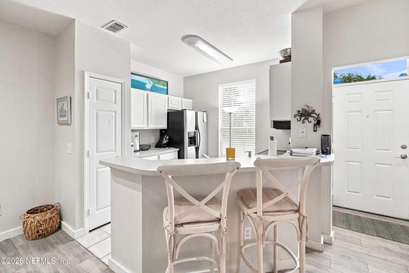 2 bedroom Condominium at 13703 Richmond Park Drive #1701, Bishops Court, Jacksonville — photo 4