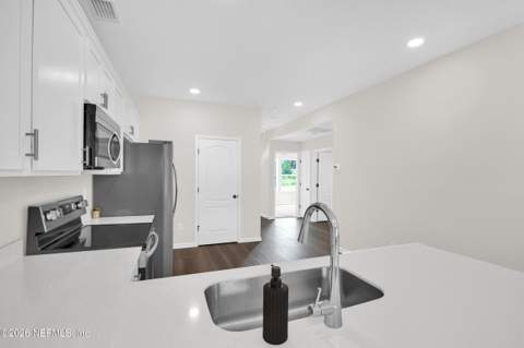 126 Roberts Boulevard, Satsuma FL - photo 19 of 49
