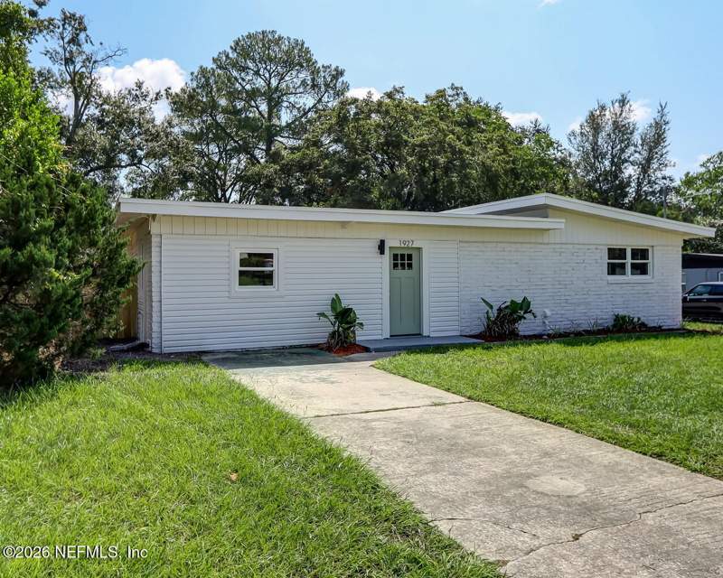 5 bedroom Single Family Residence at 1927 Fouraker Road, Normandy, Jacksonville — photo 4