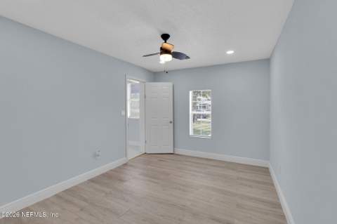 904 Kennard Street, Jacksonville FL - photo 12 of 35