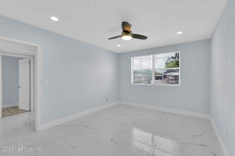 904 Kennard Street, Jacksonville FL - photo 16 of 35