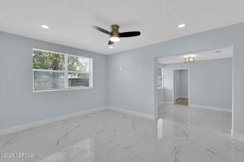 904 Kennard Street, Jacksonville FL - photo 17 of 35