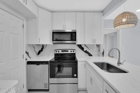 904 Kennard Street, Jacksonville FL - photo 22 of 35
