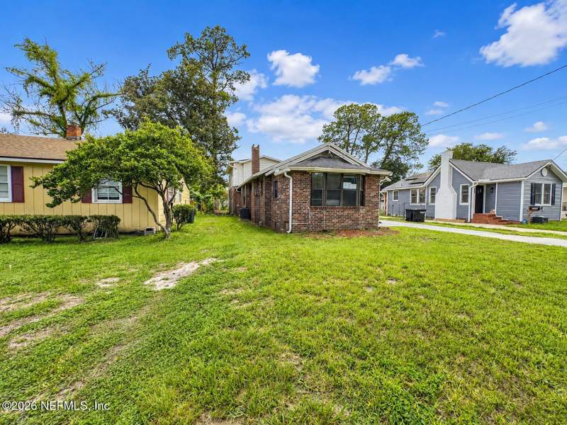 4 bedroom Single Family Residence at 5038 Fremont Street, Lakeshore, Jacksonville — photo 5