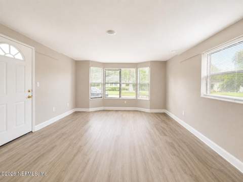 5038 Fremont Street, Jacksonville FL - photo 7 of 55