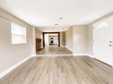 5038 Fremont Street, Jacksonville FL - photo 13 of 55
