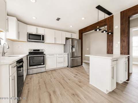 5038 Fremont Street, Jacksonville FL - photo 19 of 55