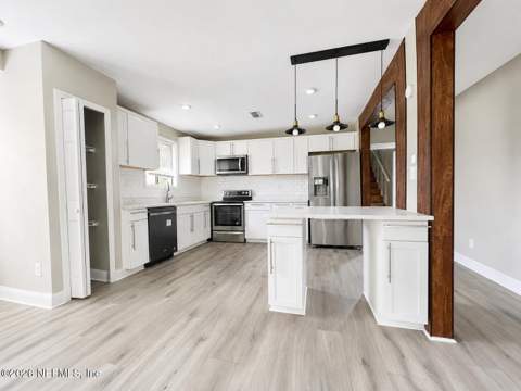 5038 Fremont Street, Jacksonville FL - photo 20 of 55