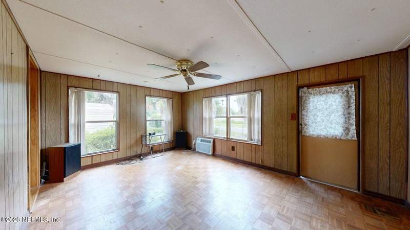 3 bedroom Mobile Home at 117 Railroad Avenue, Assessors Map, Pomona Park — photo 4