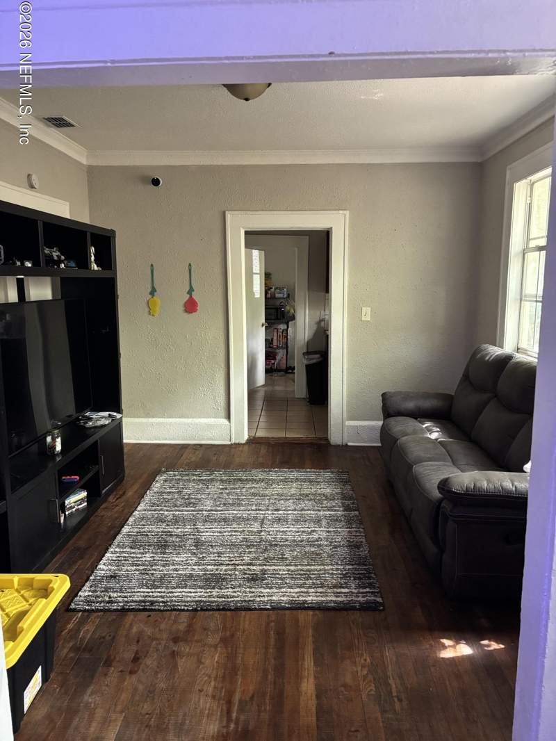 3 bedroom Single Family Residence at 340 Birch Street, Owens Addn, Jacksonville — photo 2
