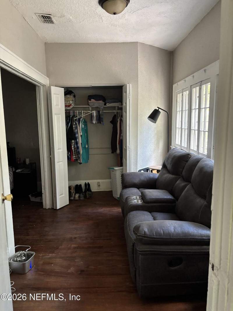 3 bedroom Single Family Residence at 340 Birch Street, Owens Addn, Jacksonville — photo 4