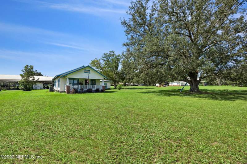 14 bedroom Ranch at 10050 Harvest Lane, Glen St Mary, Glen St. Mary — photo 5