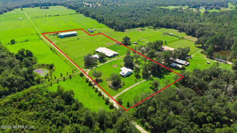 14 bedroom Ranch at 10050 Harvest Lane, Glen St Mary, Glen St. Mary — photo 2