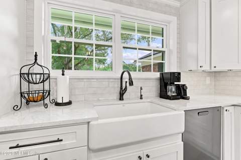 7660 Hunters Grove Road, Jacksonville FL - photo 15 of 74